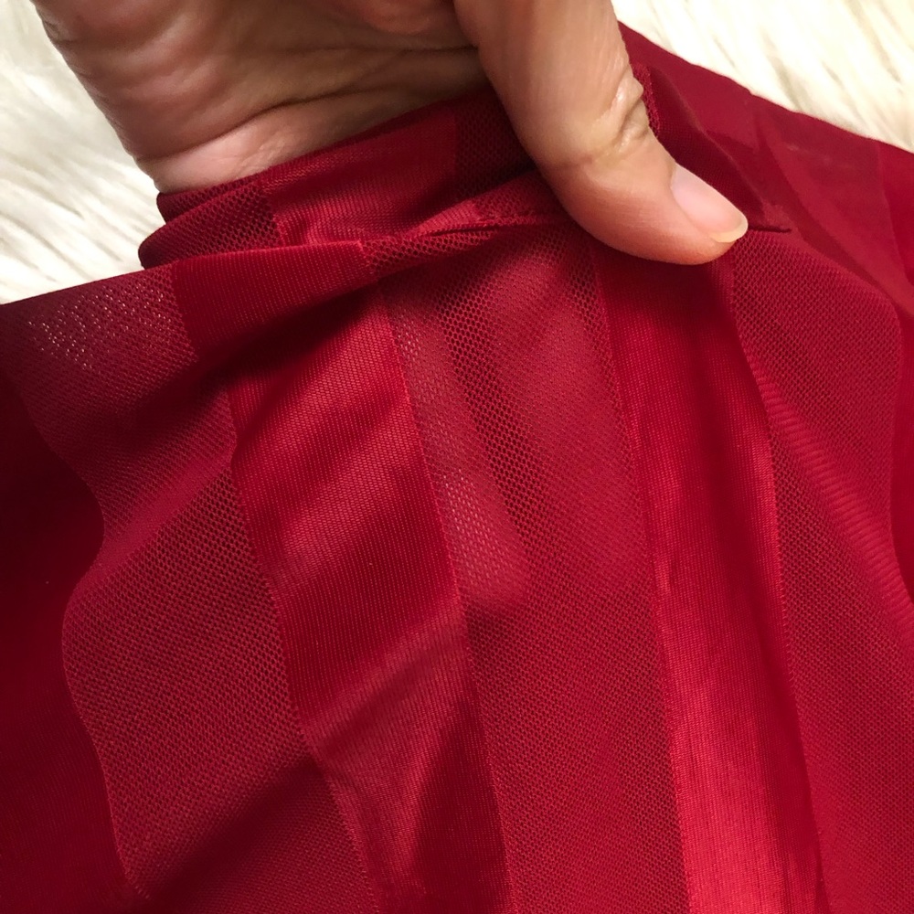 Pretty Little Thing Red Feather Satin Sheer Long Sleeves Party Mini Dress 4 - Picture 6 of 12